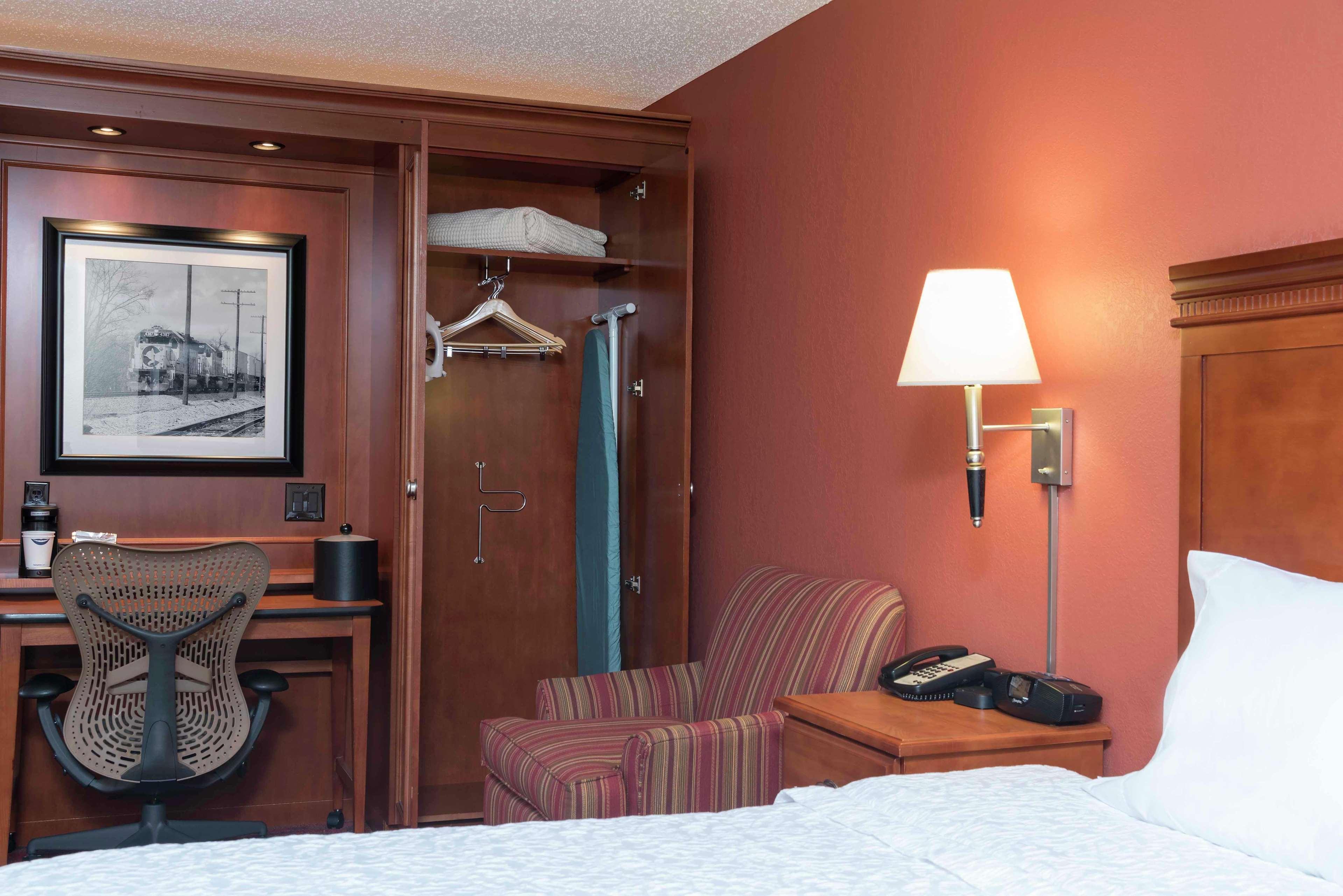 Hampton Inn Joliet/I-55 Exteriör bild