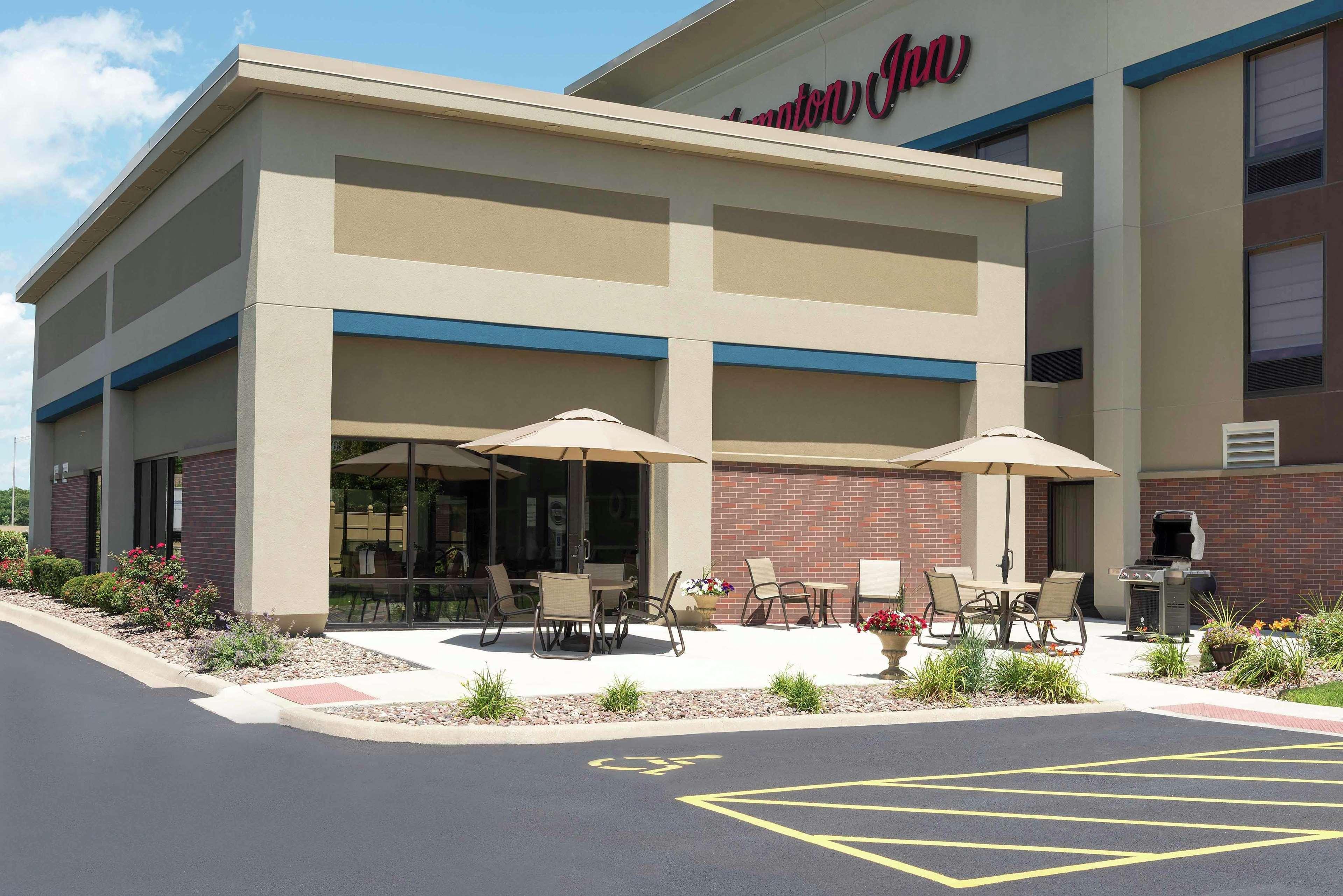 Hampton Inn Joliet/I-55 Exteriör bild